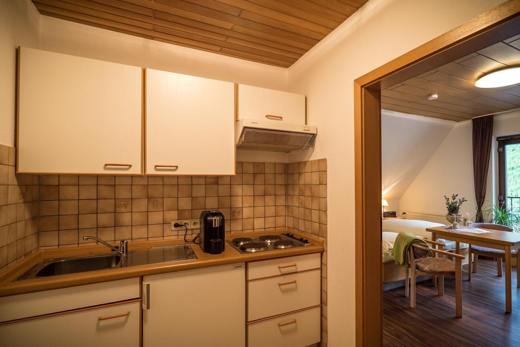 Weingut Peifer Apartment Трабен-Трарбах Стая снимка