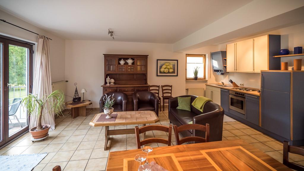 Weingut Peifer Apartment Трабен-Трарбах Стая снимка