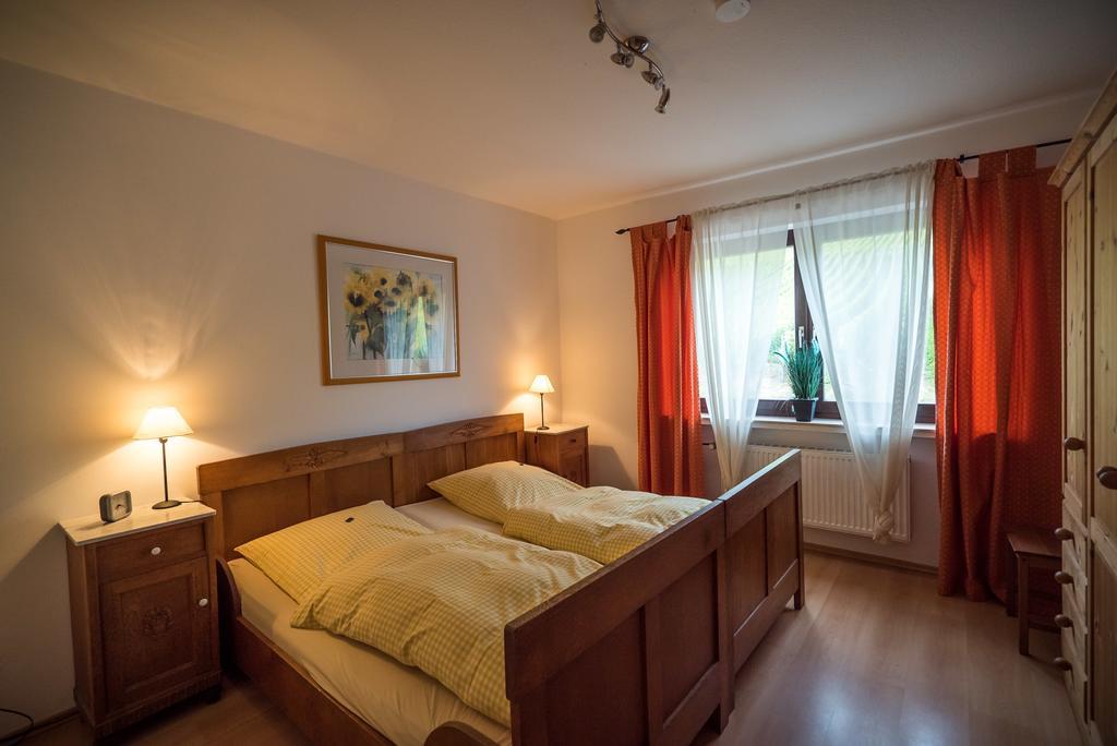 Weingut Peifer Apartment Трабен-Трарбах Стая снимка